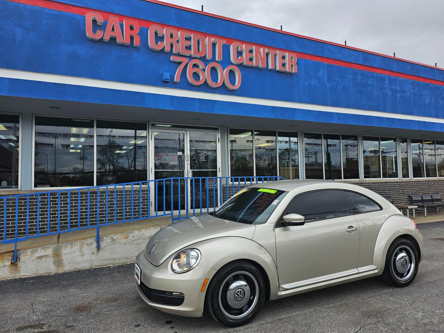 2012 SILVER Volkswagen New Beetle 2.5L w/Sunroof Sound and Nav (3VWJP7ATXCM) with an 2.5L L5 DOHC 20V engine, located at 7600 S Western Ave., Chicago, IL, 60620, (773) 918-3980, 0.000000, 0.000000 - Photo#1